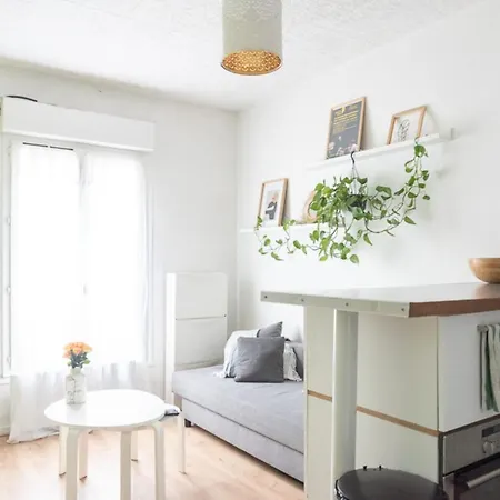 Bright 30m Near Paris Saint-Ouen (Seine-Saint-Denis)